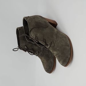 Toms Lunata Green Suede Lace Up Booties Size 9.5